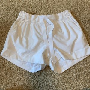 NEW LULULEMON paperboy shorts